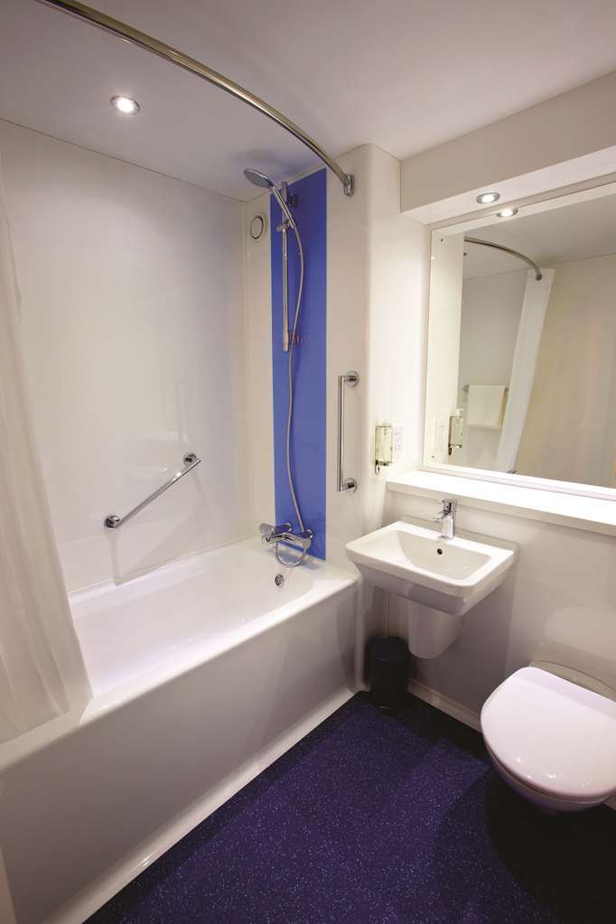 Travelodge Birmingham Kingswinford Cameră foto